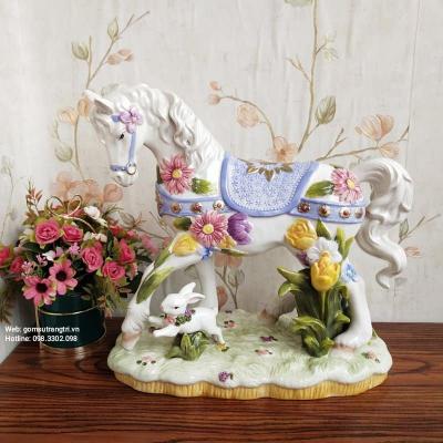 TƯỢNG NGỰA PHONG CÁCH BOHEMIAN